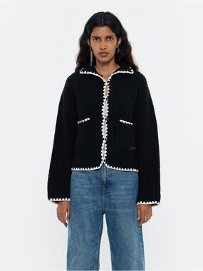 NWT MK Metrics Knits Women’s Black Knit Cropped Jacket with Ivory Trim & Pockets